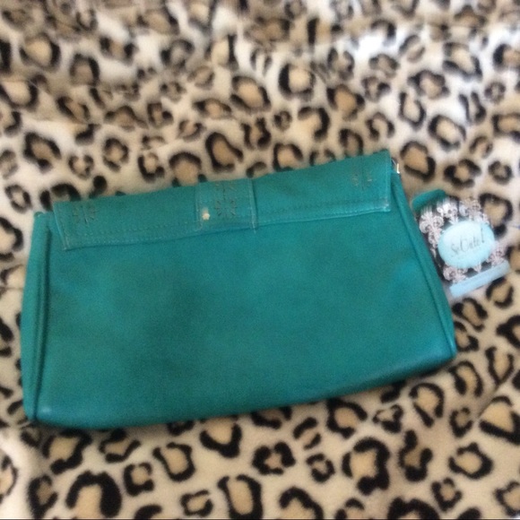 So Sweet Boutique teal clutch - Picture 5 of 8